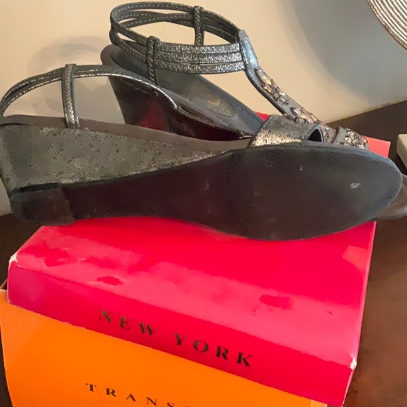 Sandals - Picture 3 of 3